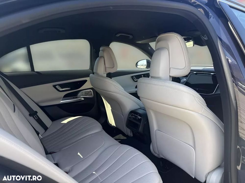 Mercedes-Benz E 220 d 4MATIC MHEV - 17