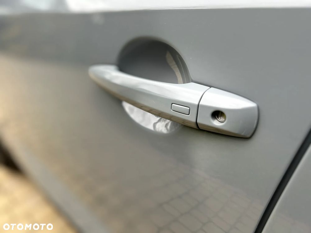 Nissan Qashqai 1.3 DIG-T MHEV N-Connecta - 37