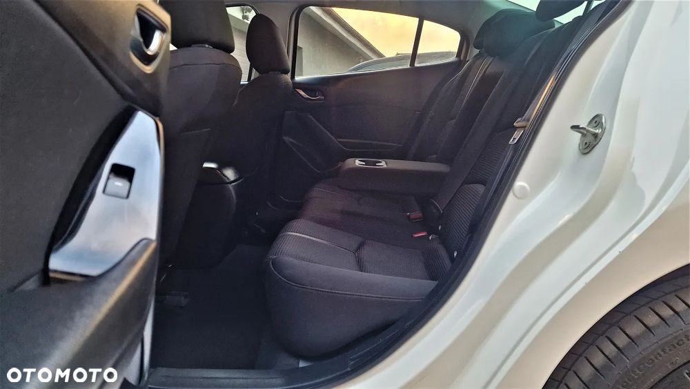 Mazda 3 1.5 Skymotion - 9