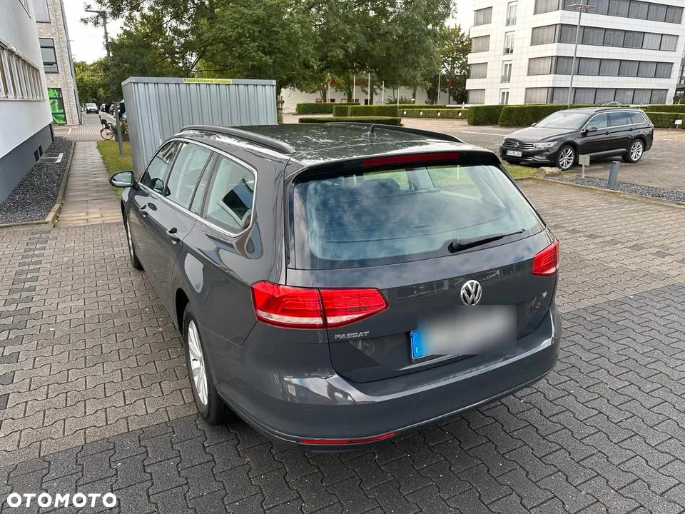 Volkswagen Passat 2.0 TDI BMT Comfortline - 11