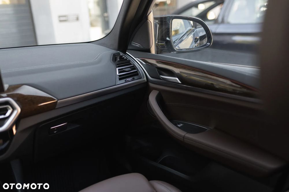 BMW X3 xM40d mHEV - 19