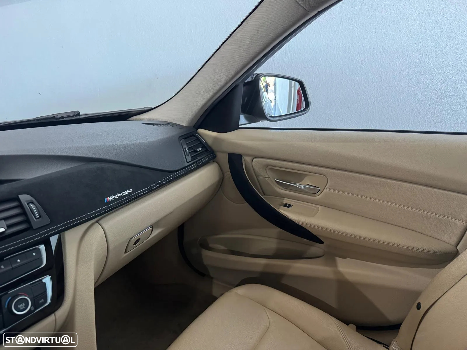 BMW 330 e iPerformance Pack M - 25