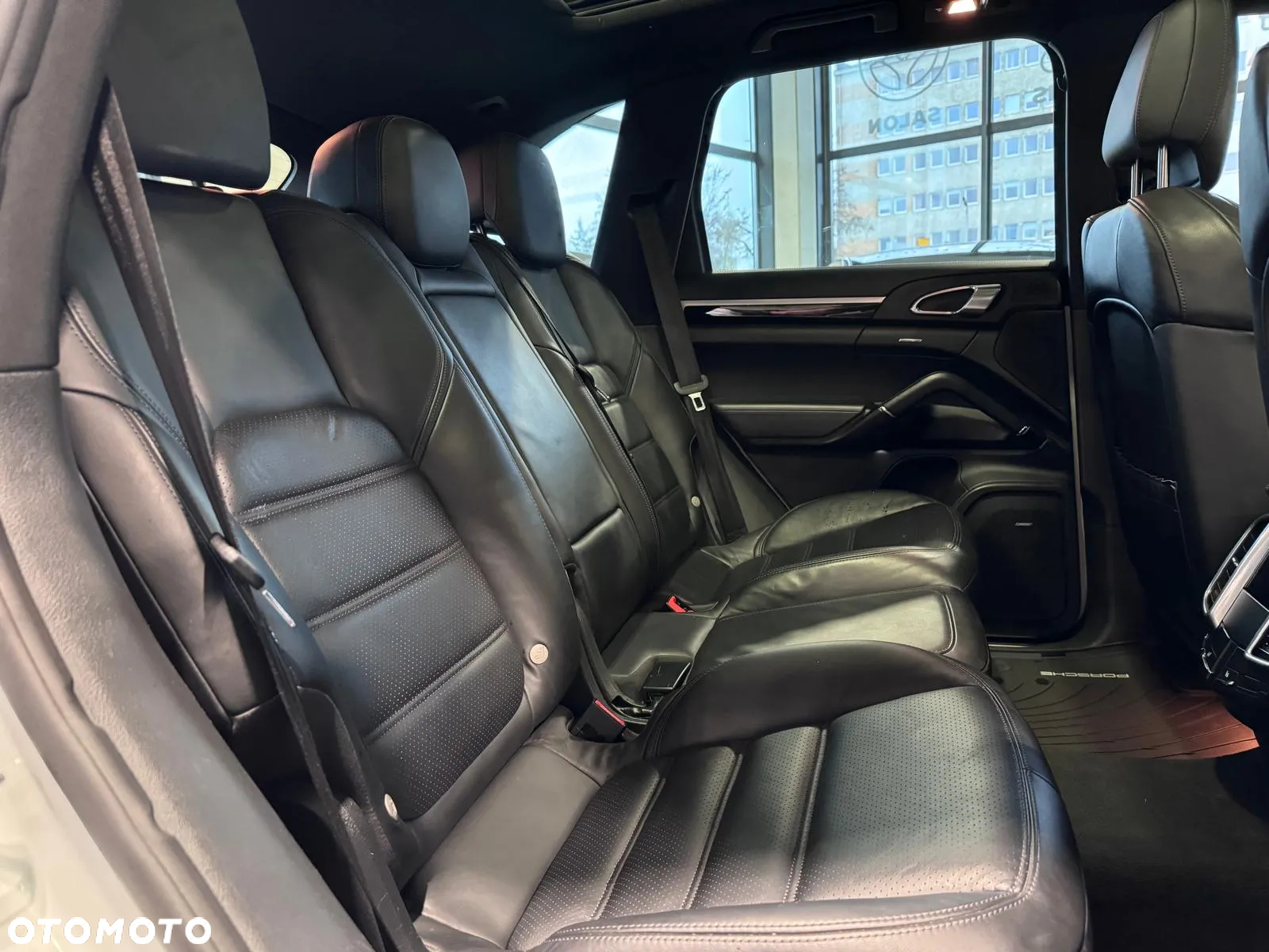 Porsche Cayenne S Diesel Platinum Edition - 14