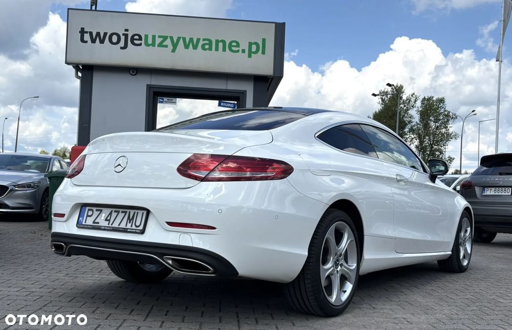 Mercedes-Benz Klasa C 200 4-Matic 9G-Tronic - 8