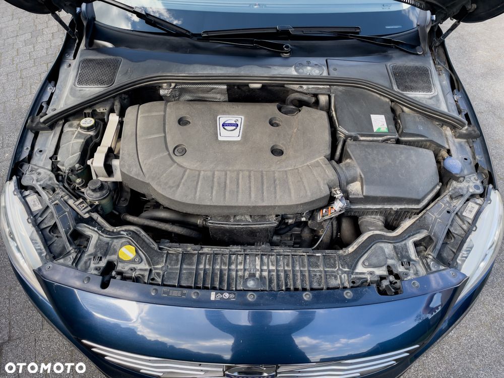 Volvo V60 D3 Momentum - 30