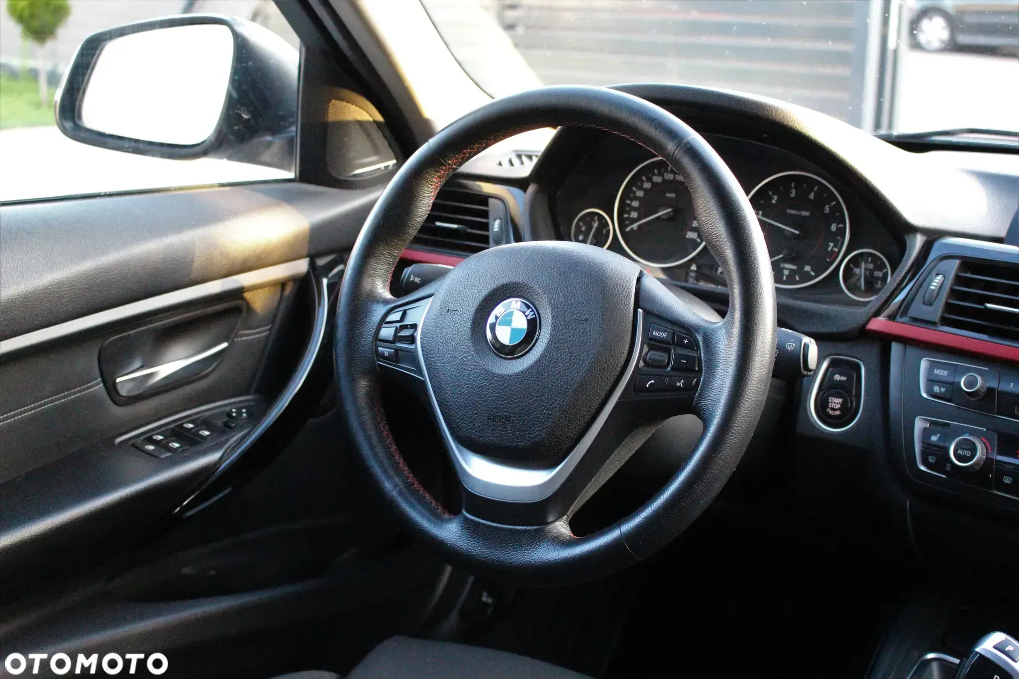 BMW Seria 3 316i Touring Sport Line - 24