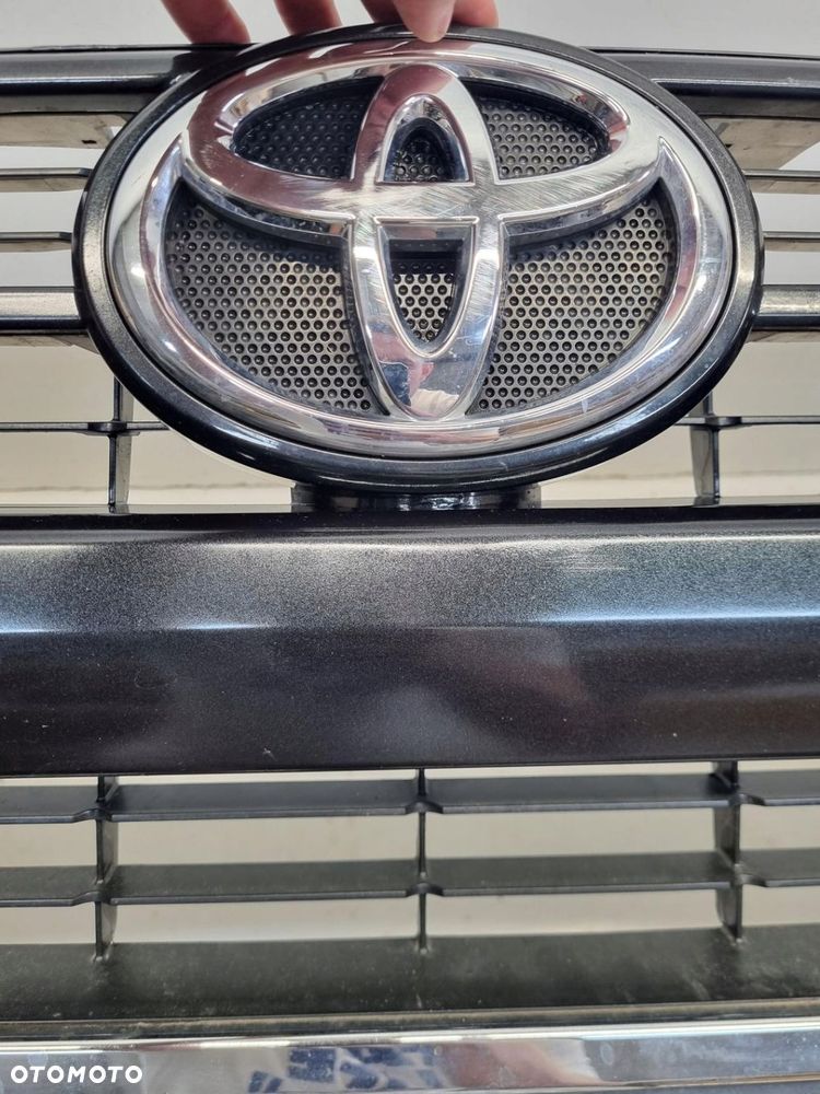 TOYOTA HILUX 8 VIII LIFT 20- Zderzak przód przedni GRILL - 9