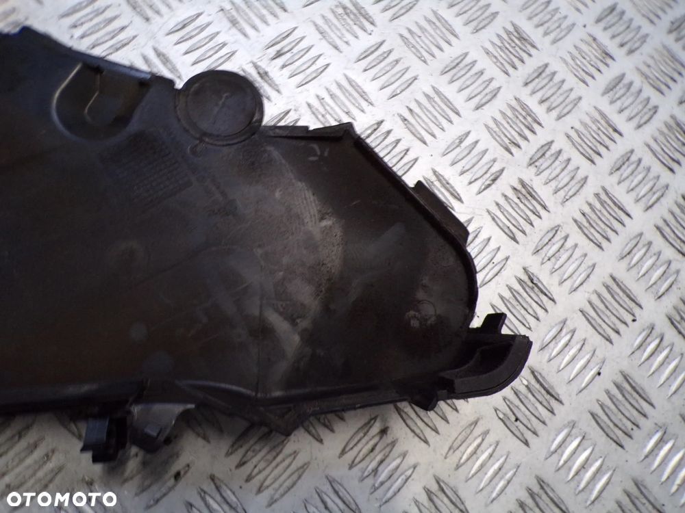 OBUDOWA ROZRZĄDU AUDI A4 B8 2.0 TDI - 3