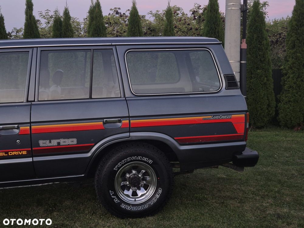 Toyota Land Cruiser - 15