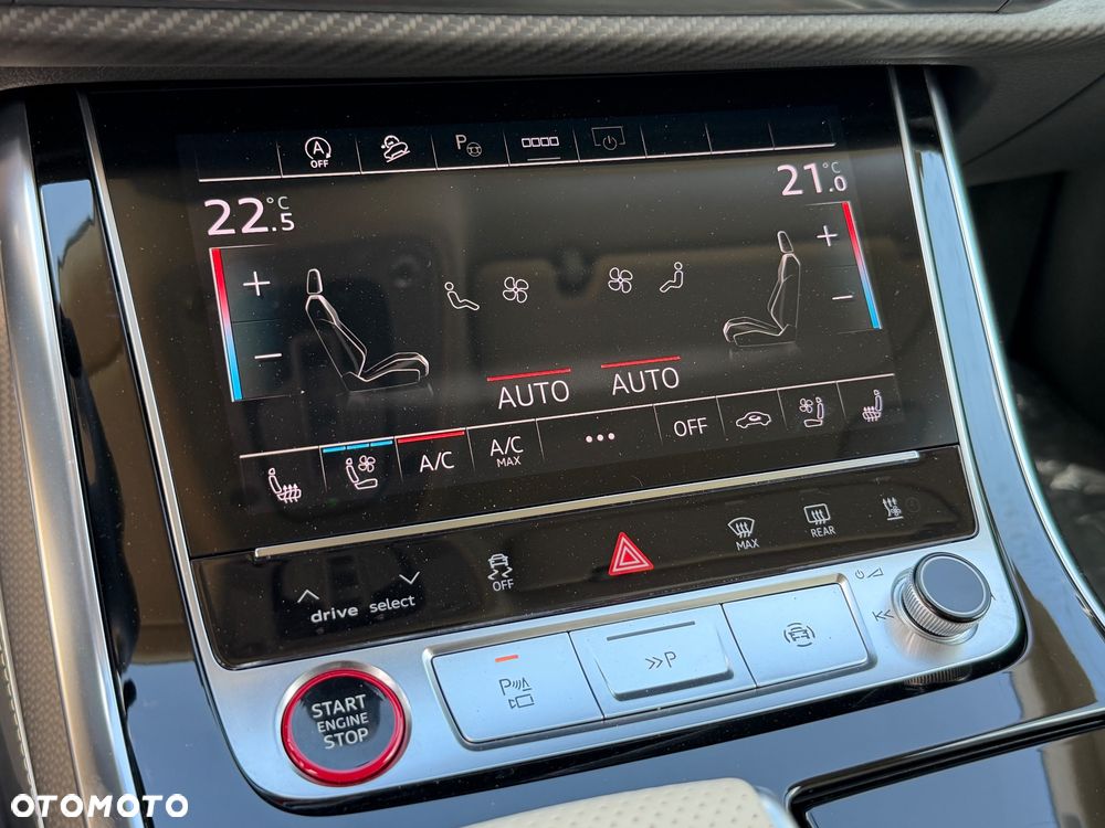 Audi RS Q8 TFSI quattro tiptronic - 25