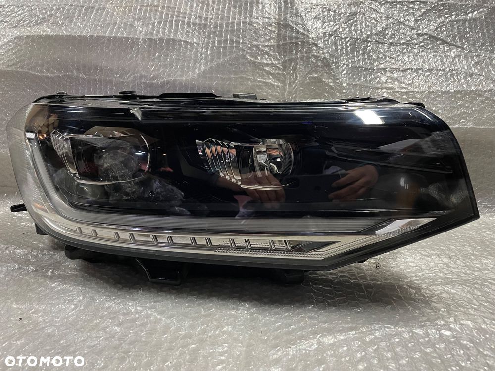 LAMPA PRAWA FULL LED IQ LED VOLKSWAGEN T CROSS 2GM 2GM941036B - 1
