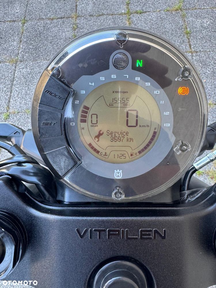 Husqvarna Vitpilen - 12