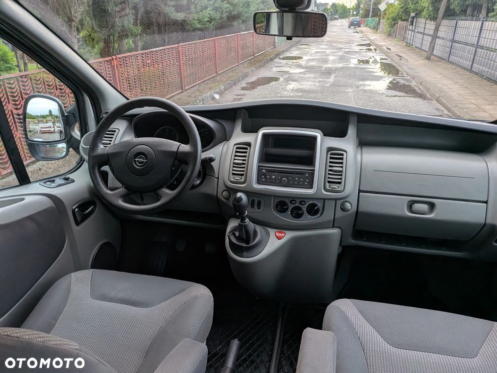 Opel Vivaro - 16