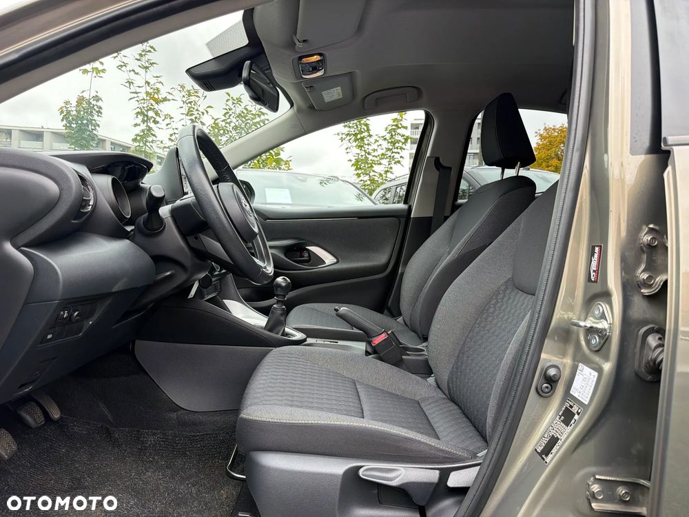 Toyota Yaris 1.5 Selection Elegant - 18
