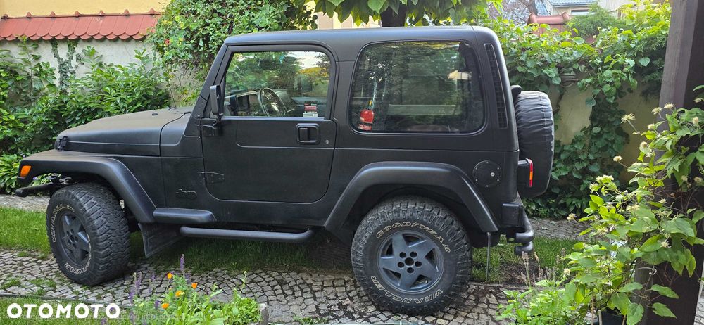 Jeep Wrangler - 1