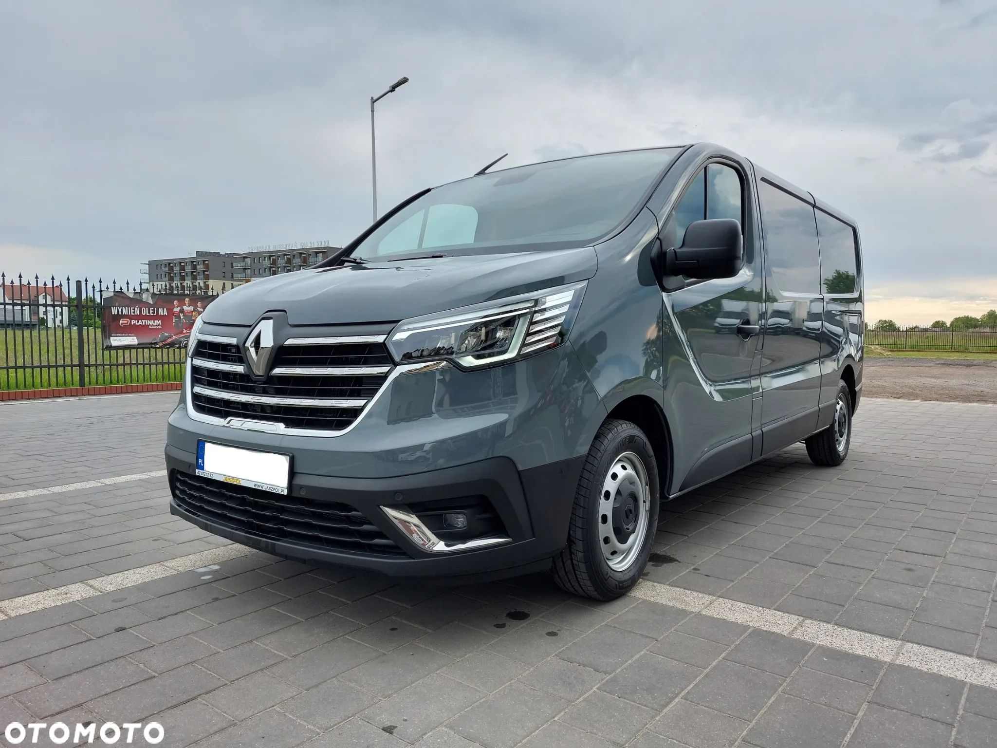 Renault Trafic - 1