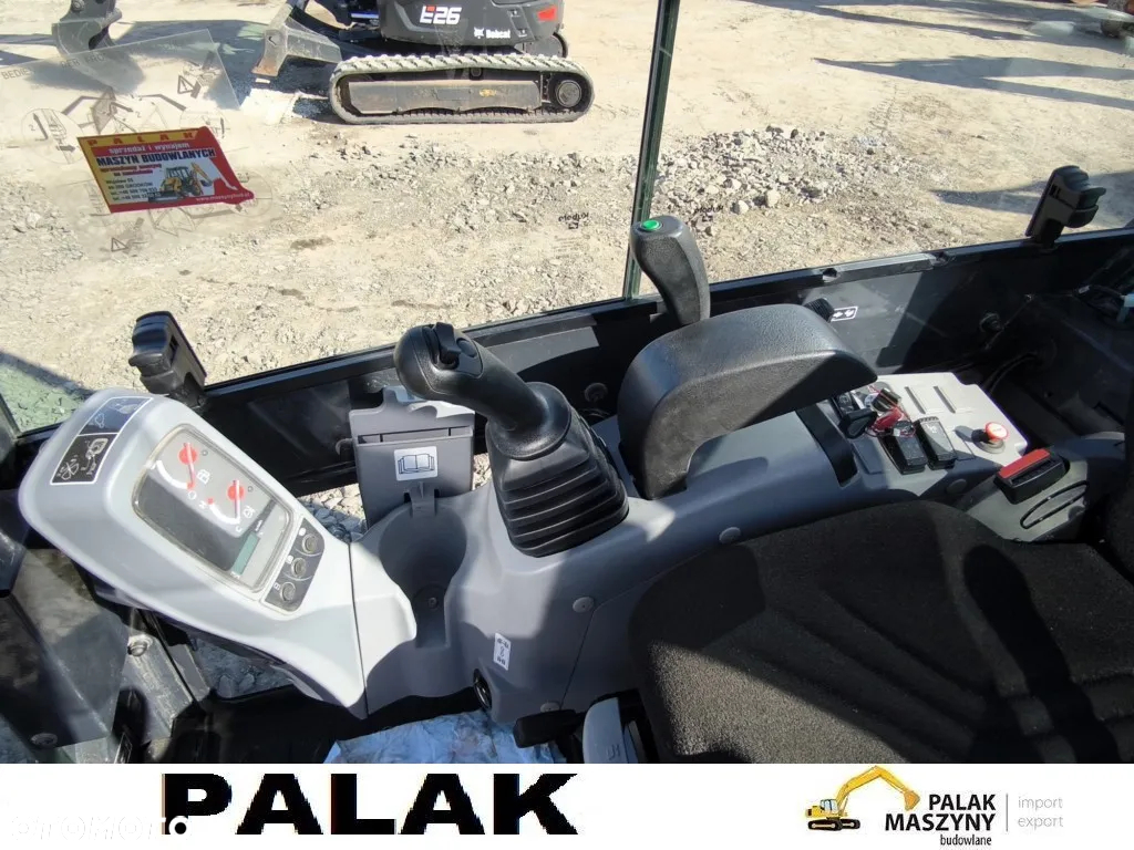 Kubota Mini koparka Kubota KX019- 4 ,  2023 rok - 17