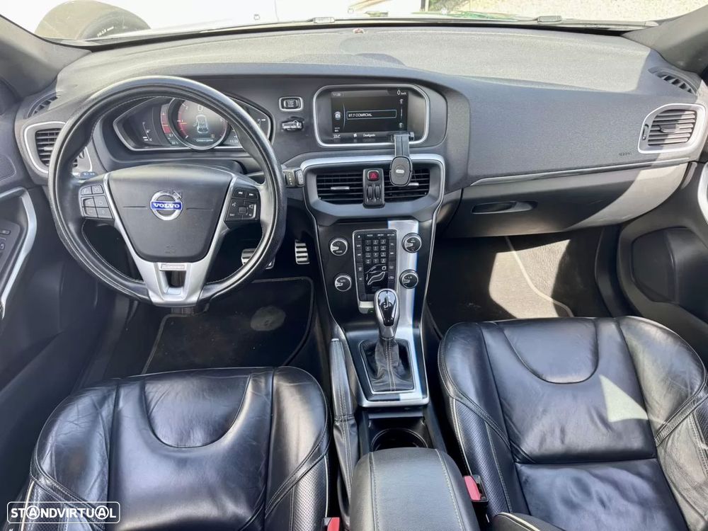 Volvo V40 1.6 D2 R-Design Powershift - 22