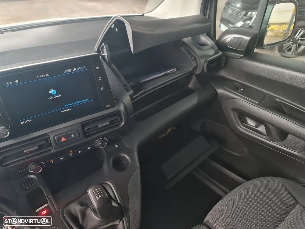 Peugeot Partner Premium 1.6 HDi 100CV * Gps/AC/ IVA incluído - 27