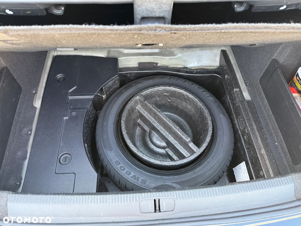 Volkswagen Passat 2.0 TDI Highline DSG - 31