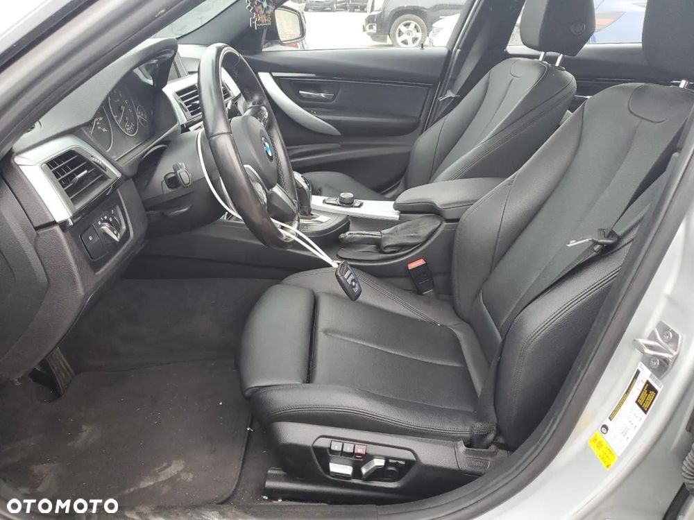 BMW Seria 3 328i xDrive Sport-Aut Sport Line - 8