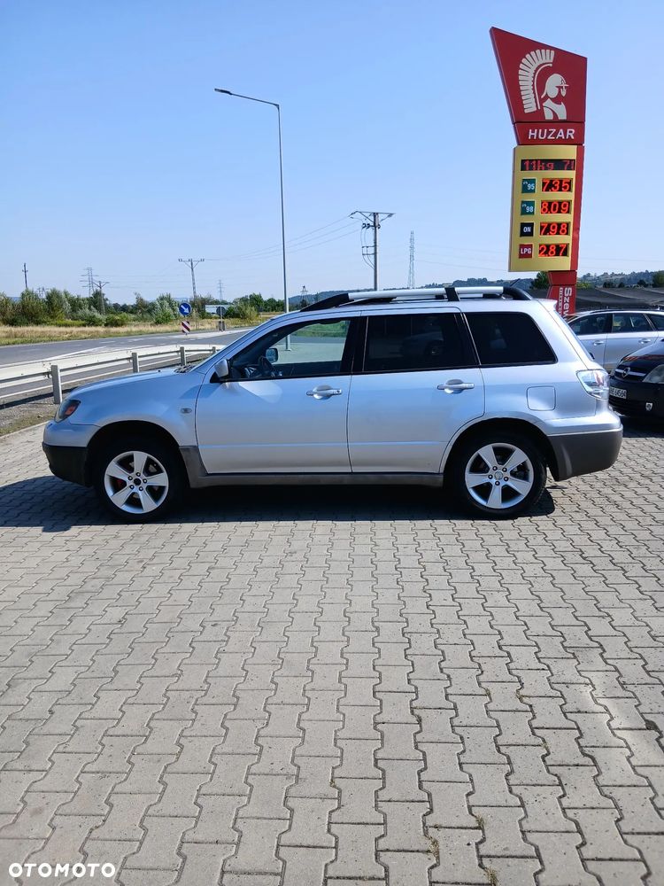 Mitsubishi Outlander 2.0 Comfort 4WD - 1