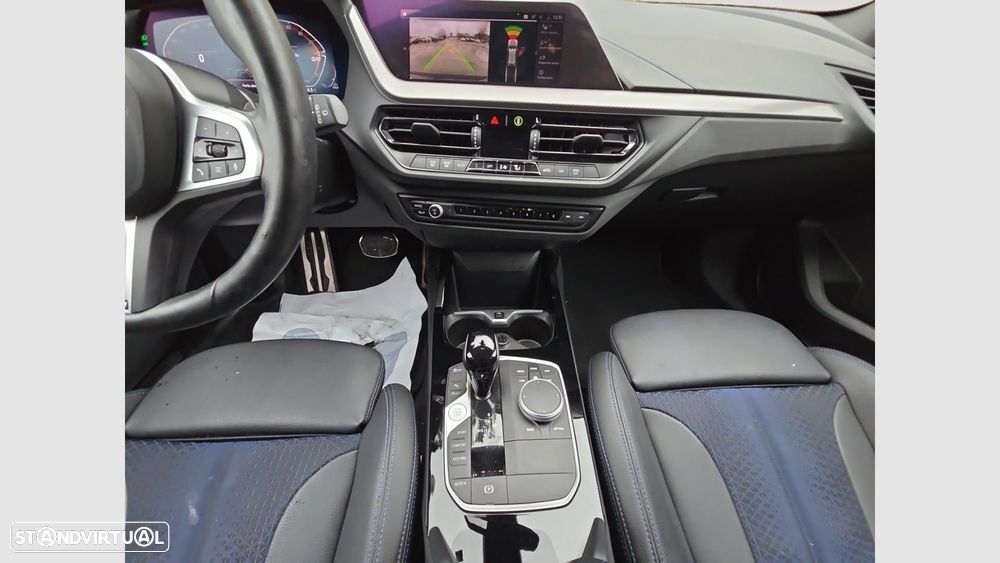 BMW 116 d Pack Desportivo M Auto - 12