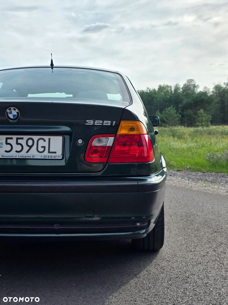 BMW Seria 3 328i - 15
