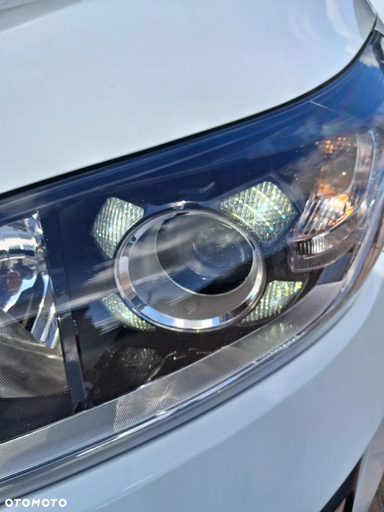 Kia Ceed - 10