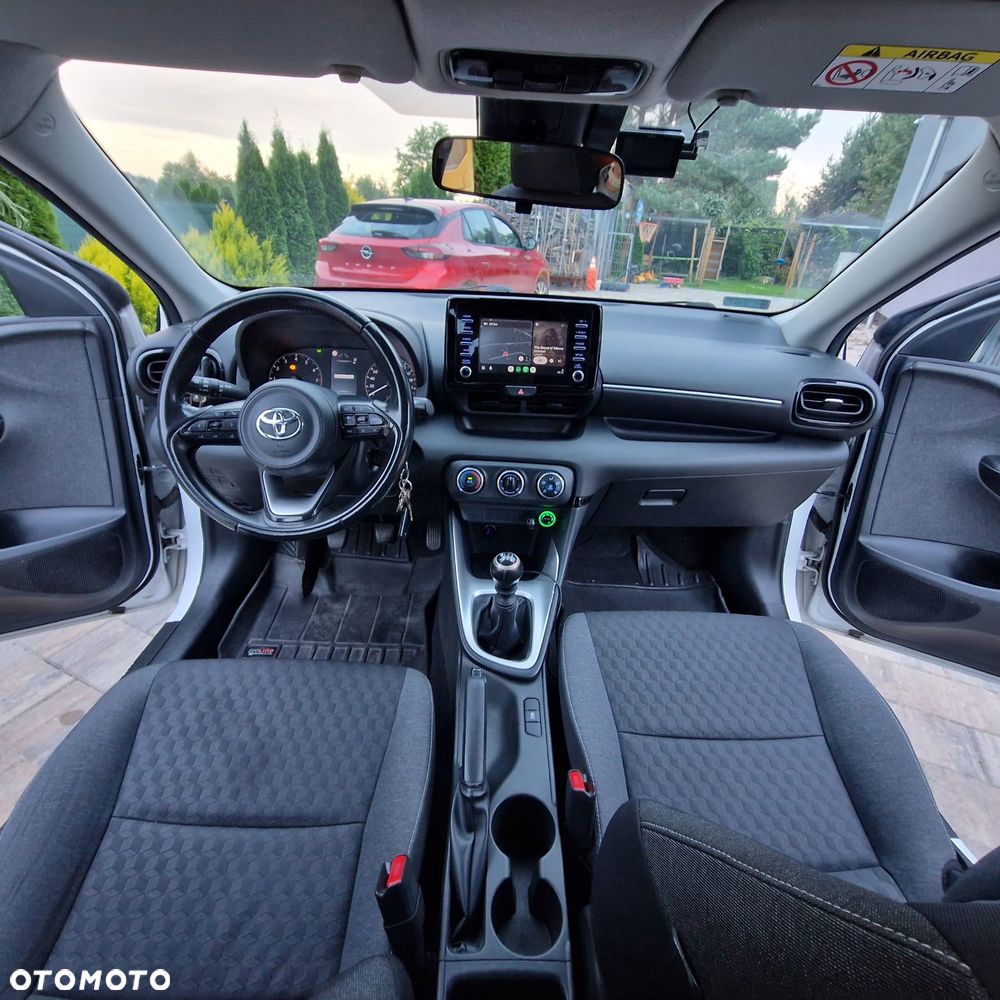 Toyota Yaris 1.5 Executive - 7