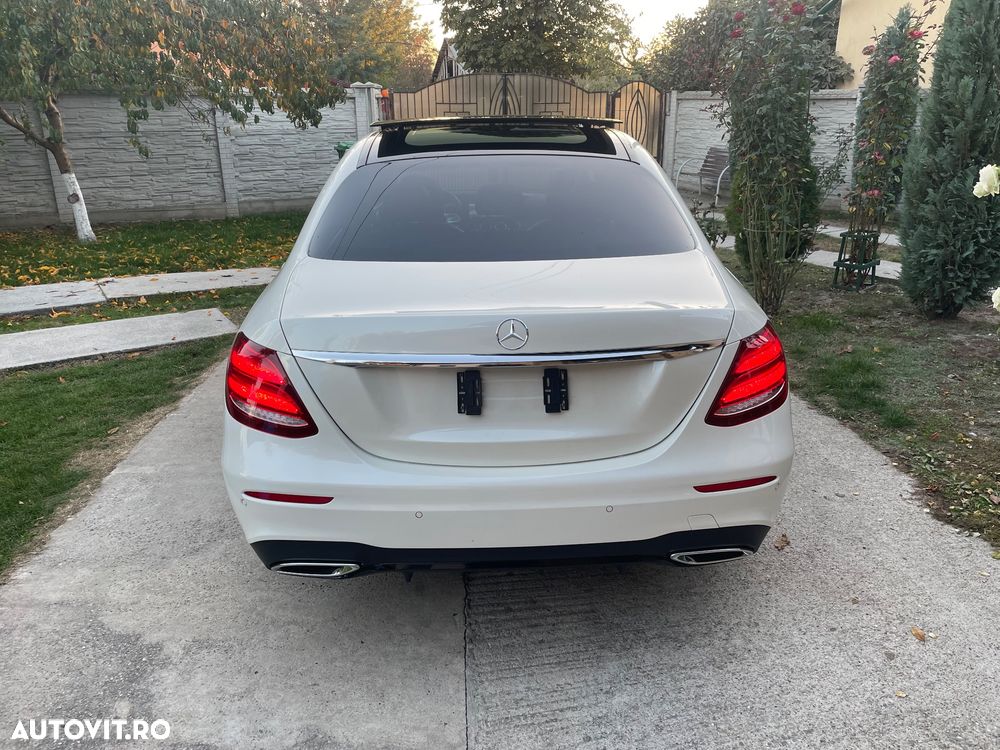 Mercedes-Benz E - 11