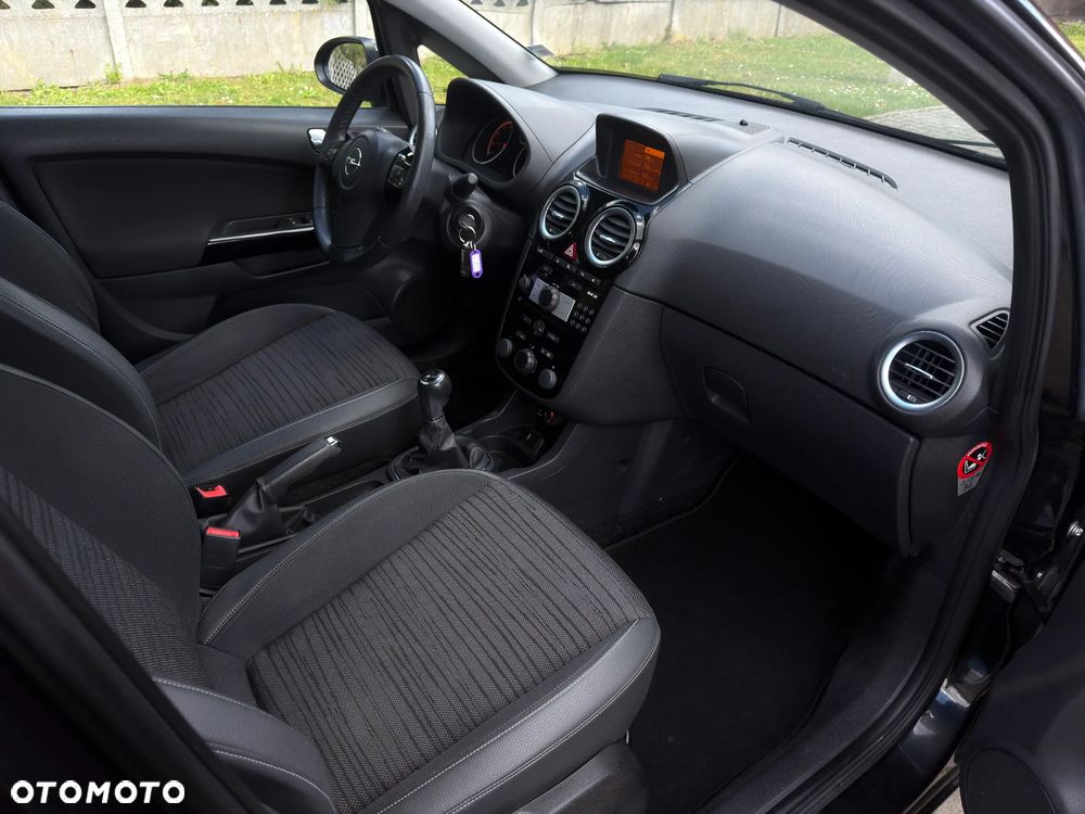 Opel Corsa 1.4 16V Energy - 14