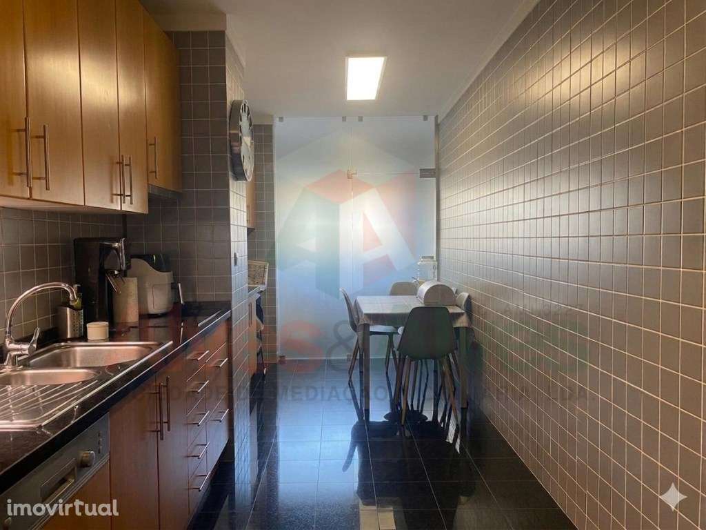 Apartamento T2+1 Centro da Maia - 2 Lugares de Garagem - Grande imagem: 5/15