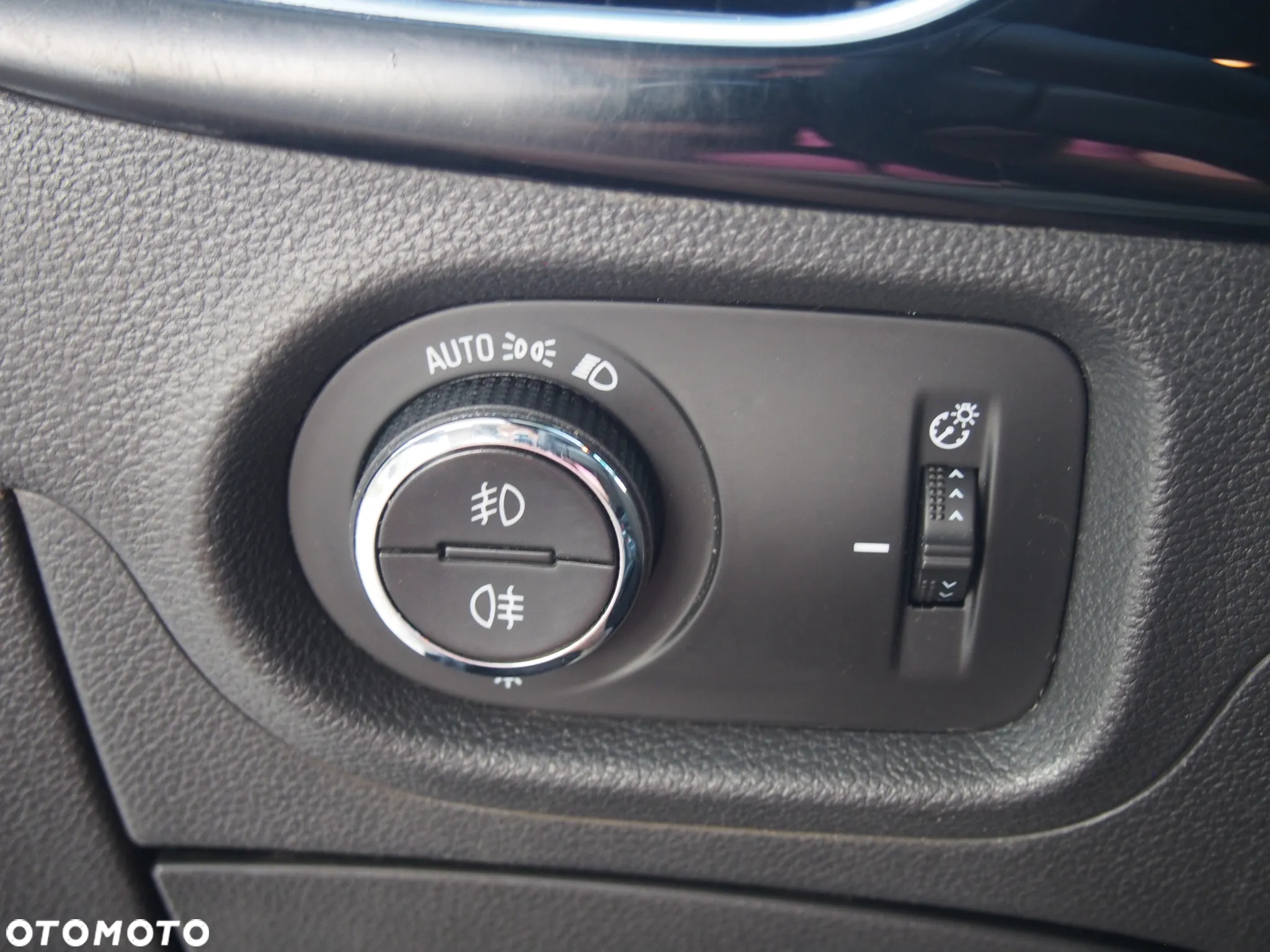 Opel Astra 1.6 D Automatik Start/Stop Innovation - 27