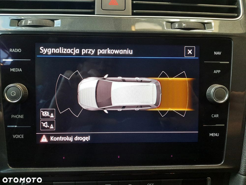 Volkswagen Golf 1.5 TSI BMT Evo Comfortline - 24