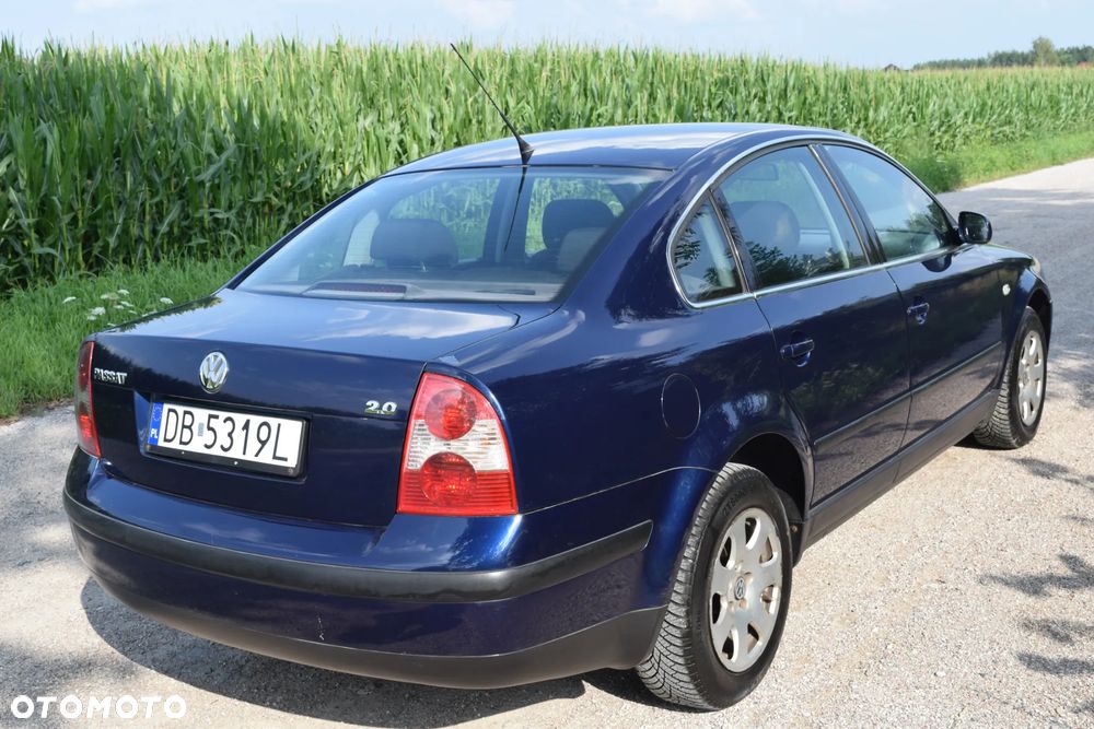 Volkswagen Passat 2.0 Comfortline - 20