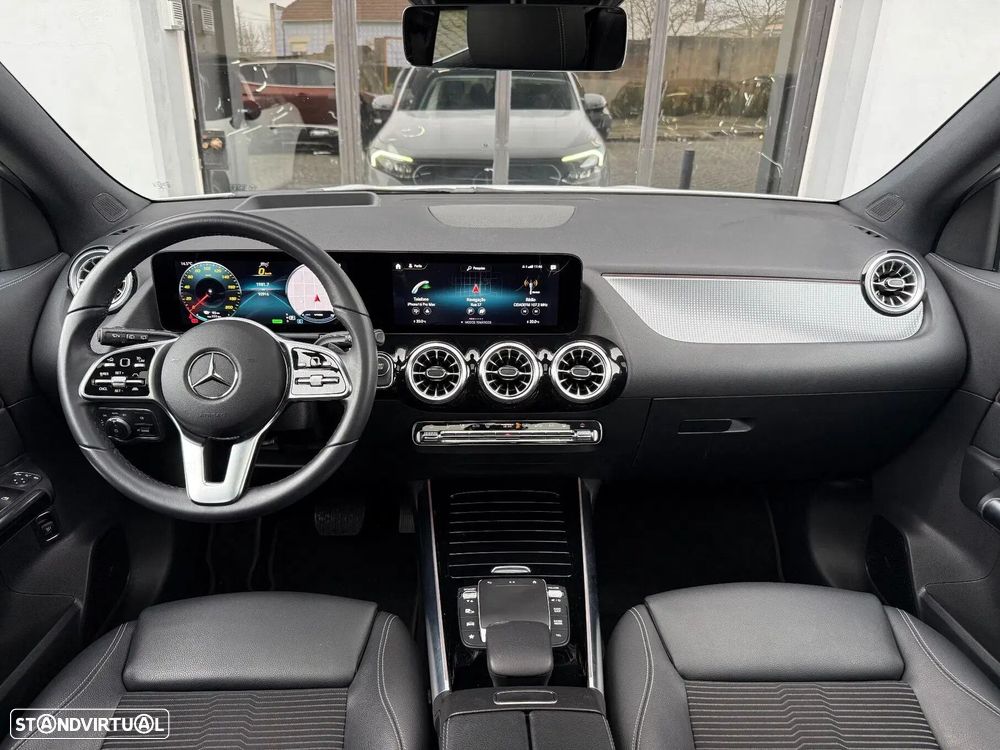 Mercedes-Benz EQA 300 4Matic - 15