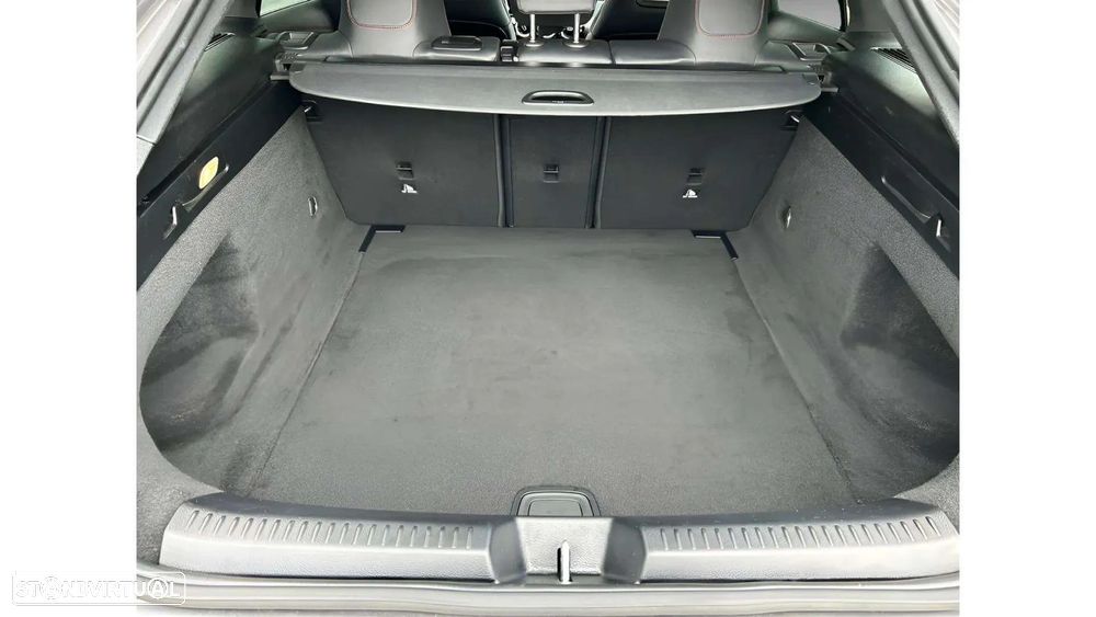 Mercedes-Benz CLA 180 d Shooting Brake AMG Line Aut. - 48