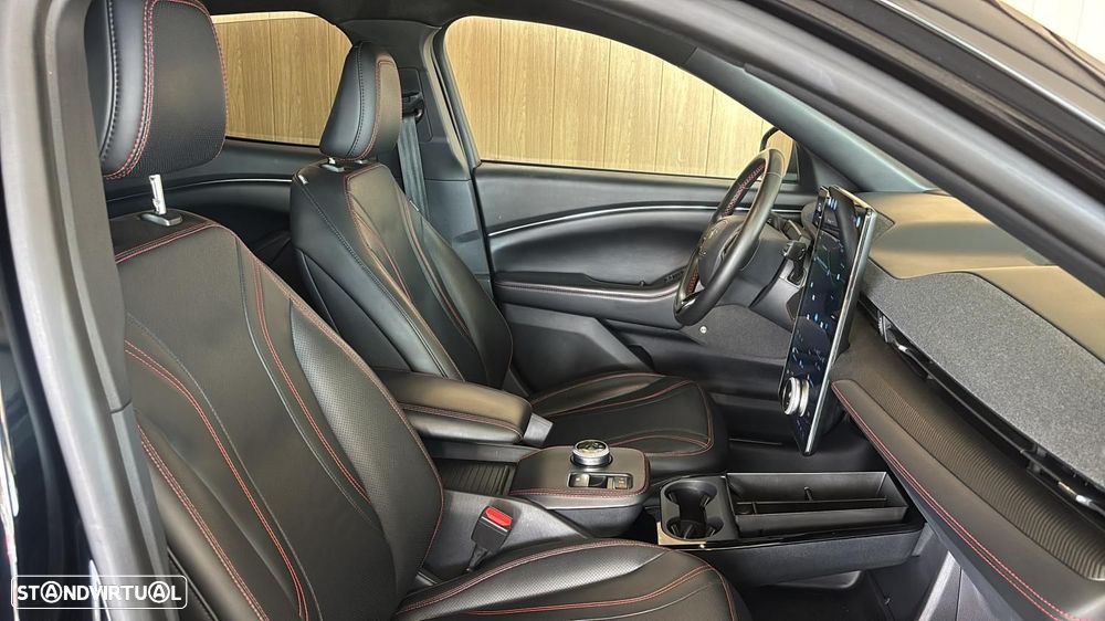 Ford Mustang Mach-E 98.7 kWh Premium AWD - 10