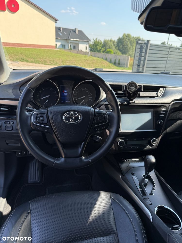 Toyota Avensis 2.0 Prestige MS - 8