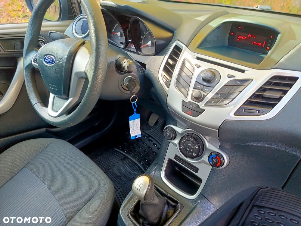 Ford Fiesta 1.25 Trend SVP - 26