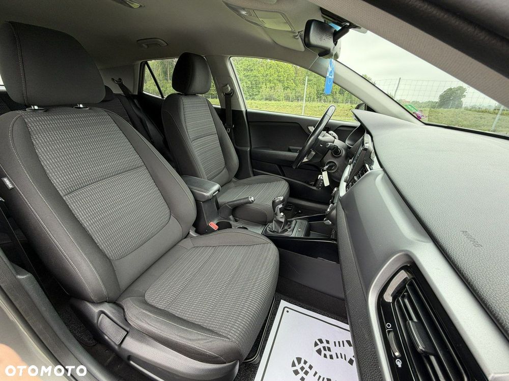 Kia Stonic - 10