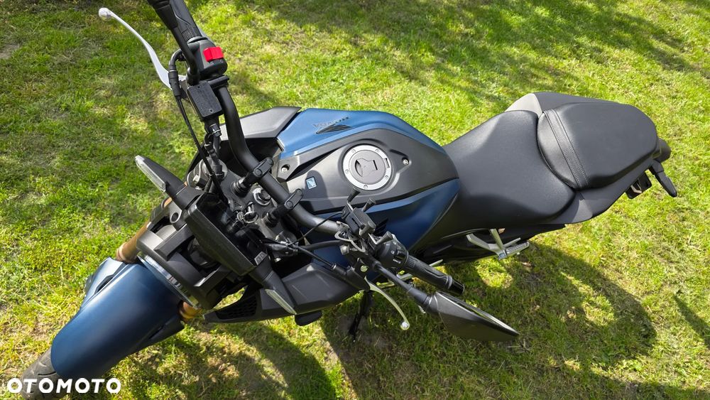 Honda CB - 8