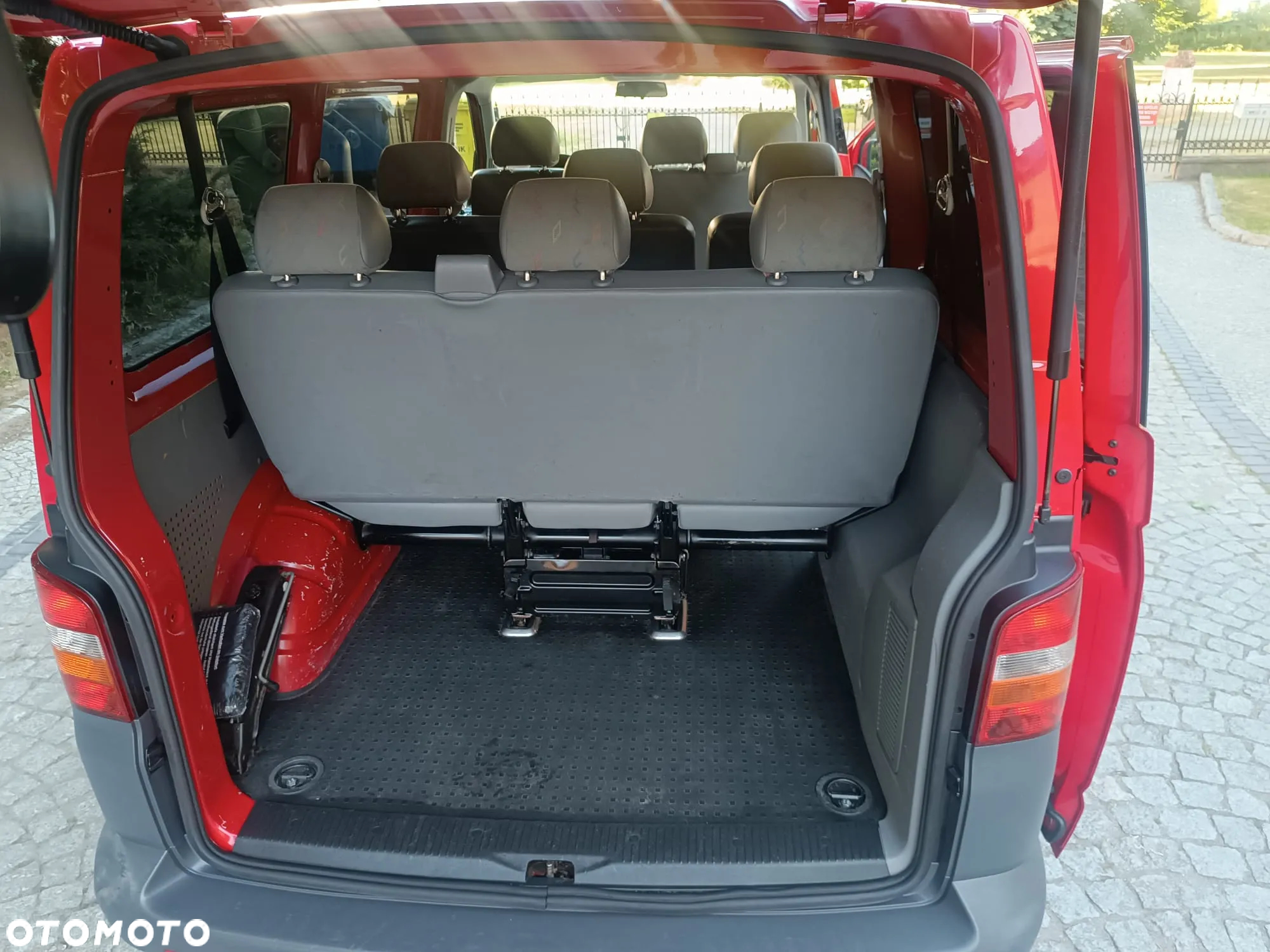 Volkswagen Transporter T5 TDI L1H1 - 7