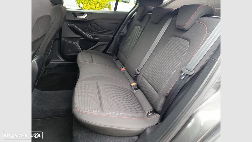 Ford Focus 1.0 EcoBoost MHEV ST-Line - 14