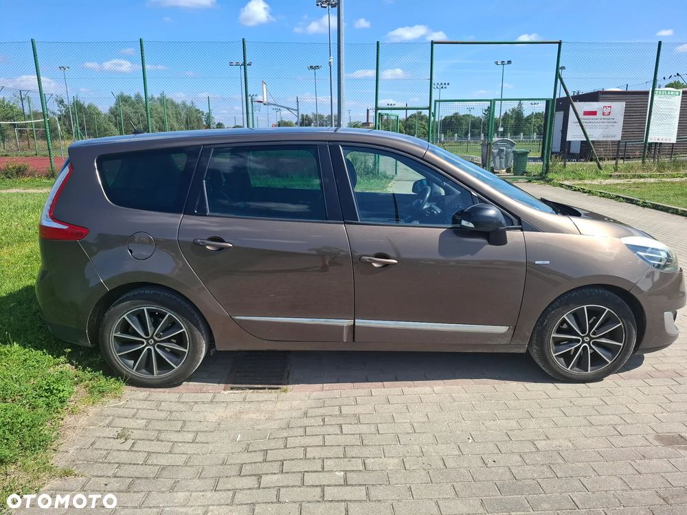 Renault Grand Scenic Energy dCi 130 Start & Stop Bose Edition - 17