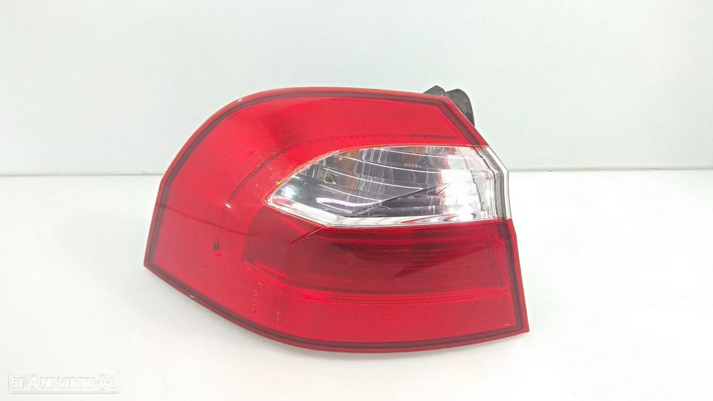 FAROLIM TRASEIRO ESQUERDO KIA RIO - 1