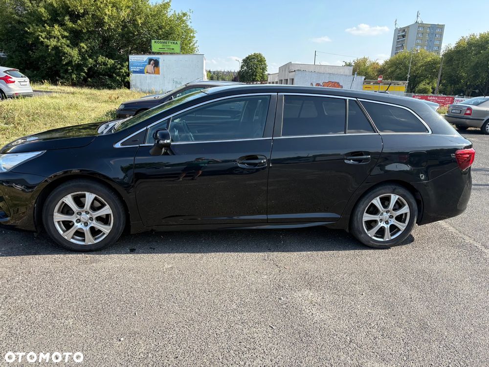 Toyota Avensis 2.0 D-4D Premium - 1