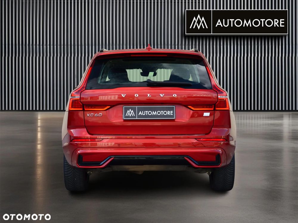 Volvo XC 60 T8 Plug-In Hybrid AWD Plus Dark - 7