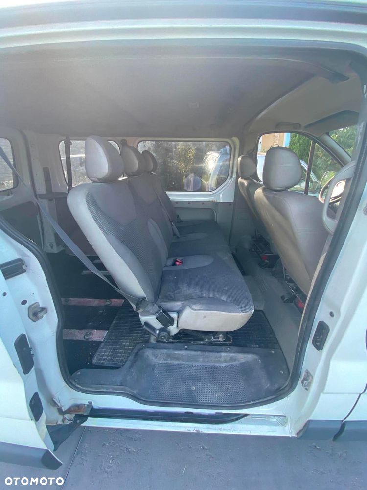 Opel Vivaro - 16